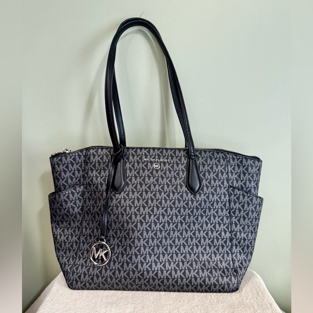 Michael Kors Marilyn Tote Bag Black Gray MK Logo Shoulder Purse Handbag